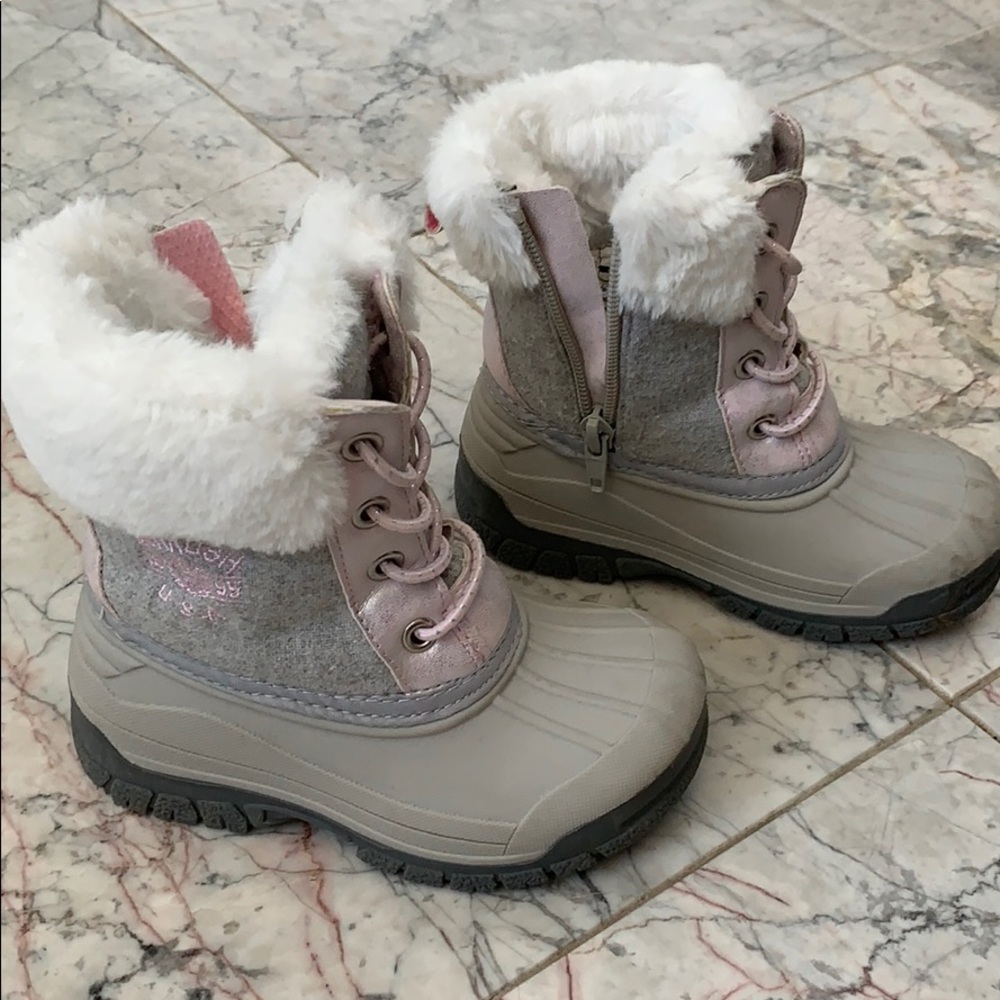 Oshkosh toddler snow boots